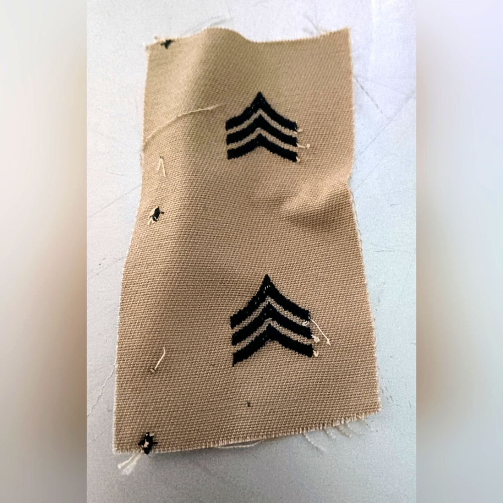 US Army Sergeant Khaki Rank Insignia Collar Patch Cloth Pair